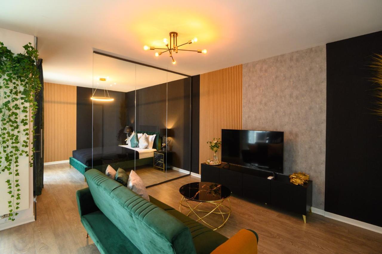 North Twin Apartment Bucharest Exterior photo